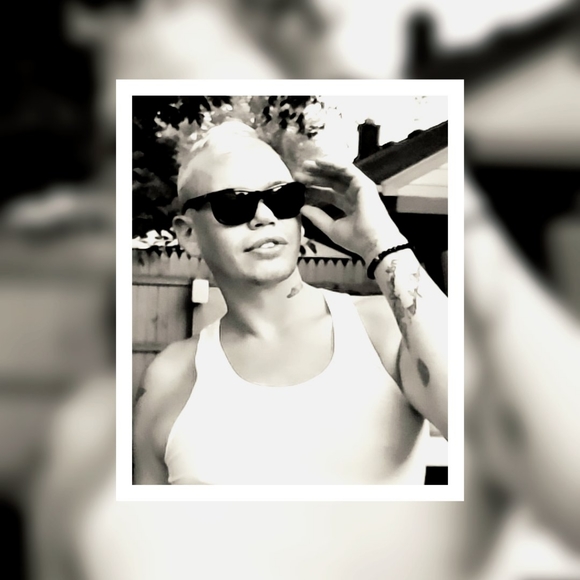 Meet your Posher, Jefrie - Picture 6 of 8